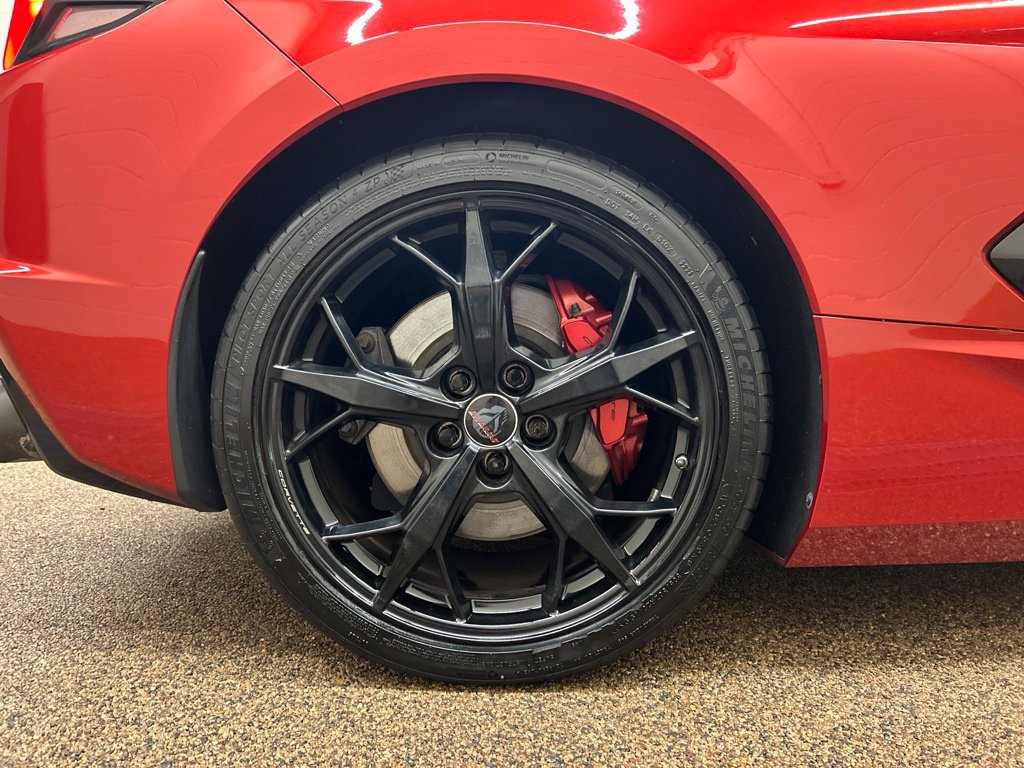 Used 2021 Chevrolet Corvette Stingray Preferred Conv w/ Z51 Performance Package RWD image 25