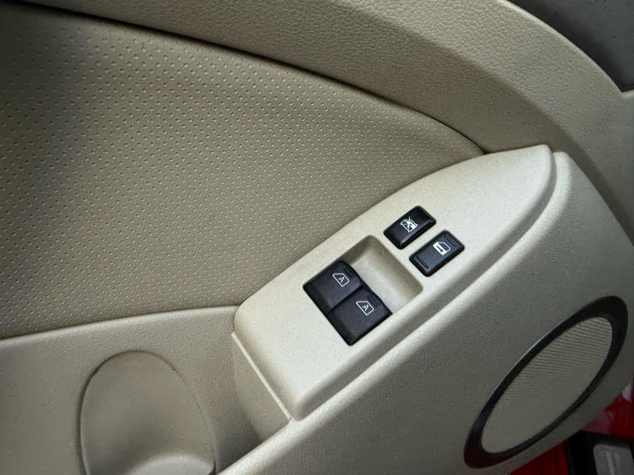 Used 2004 INFINITI G35 Coupe w/ Premium Pkg image 29