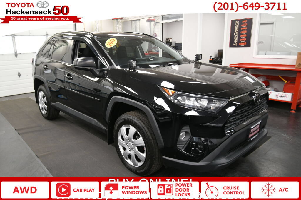 Used 2019 Toyota RAV4 LE w/ All Weather Liner Package AWD/4WD image 1