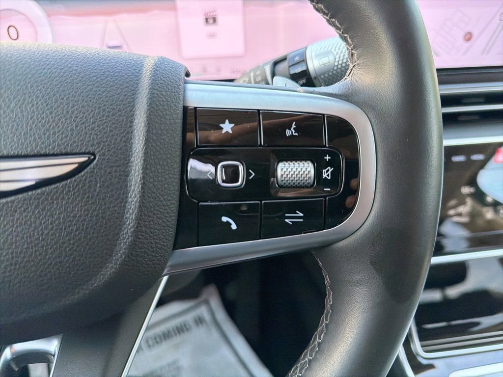 Used 2025 Genesis GV80 2.5T Standard AWD/4WD image 32
