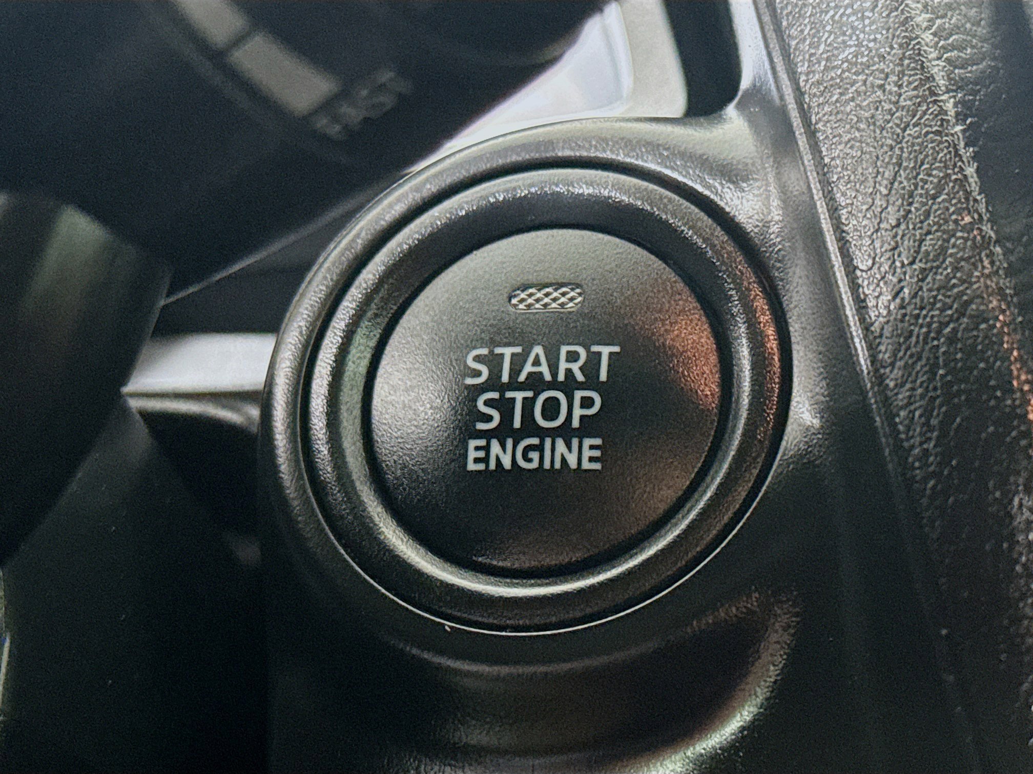 Used 2019 Toyota Yaris L image 21