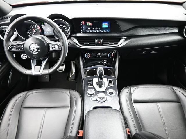 Used 2023 Alfa Romeo Stelvio Sprint AWD/4WD image 13