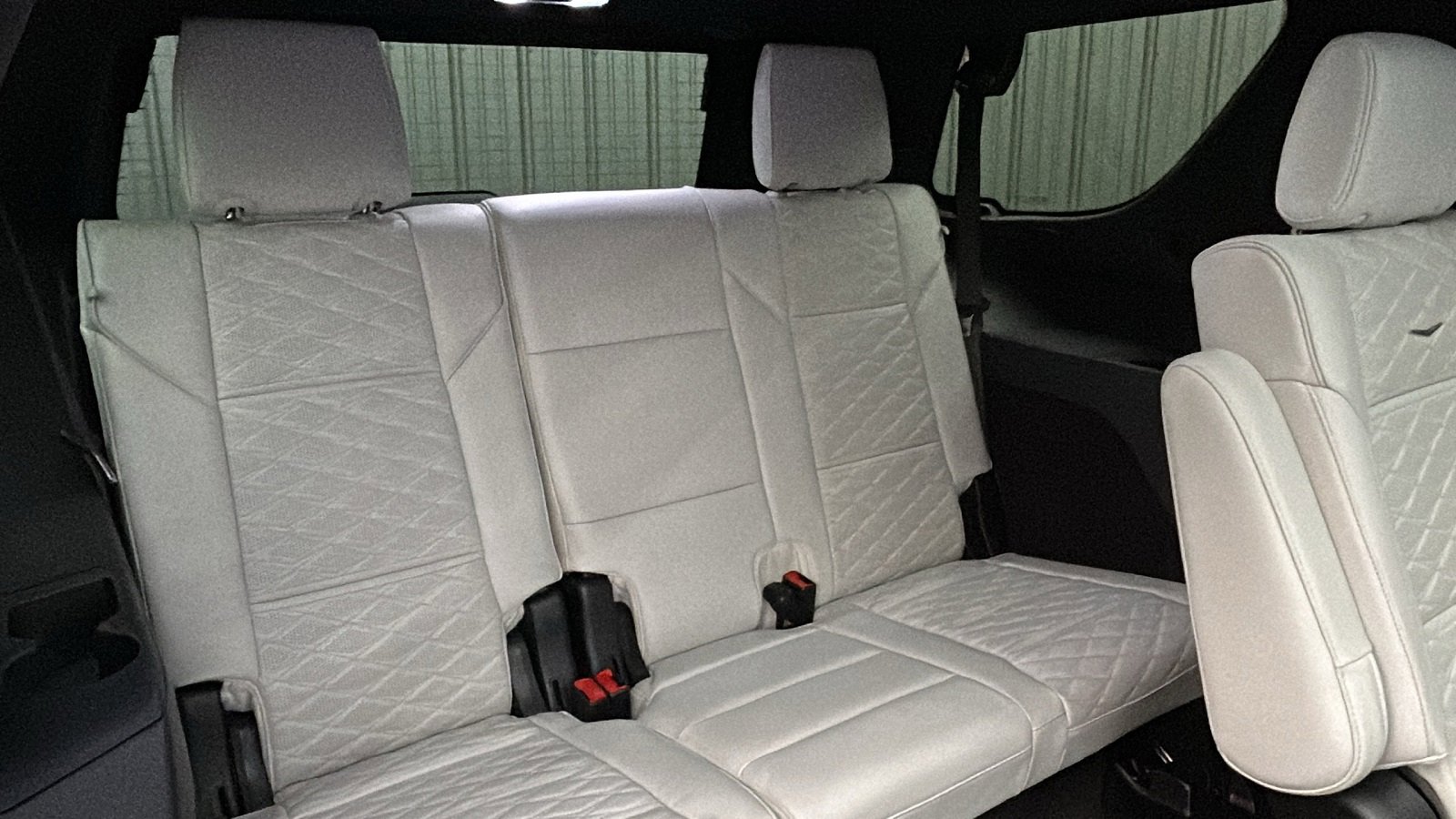 Used 2025 Cadillac Escalade Sport Platinum image 39