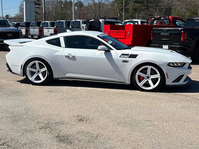 Used 2024 Ford Mustang GT image 2