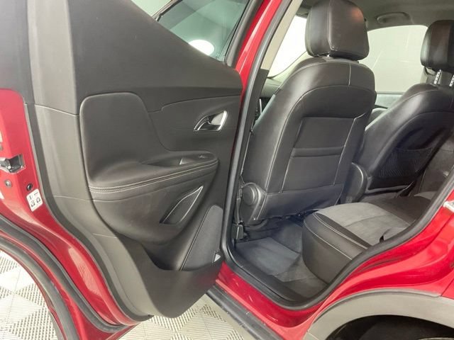 Used 2015 Buick Encore Convenience FWD image 14