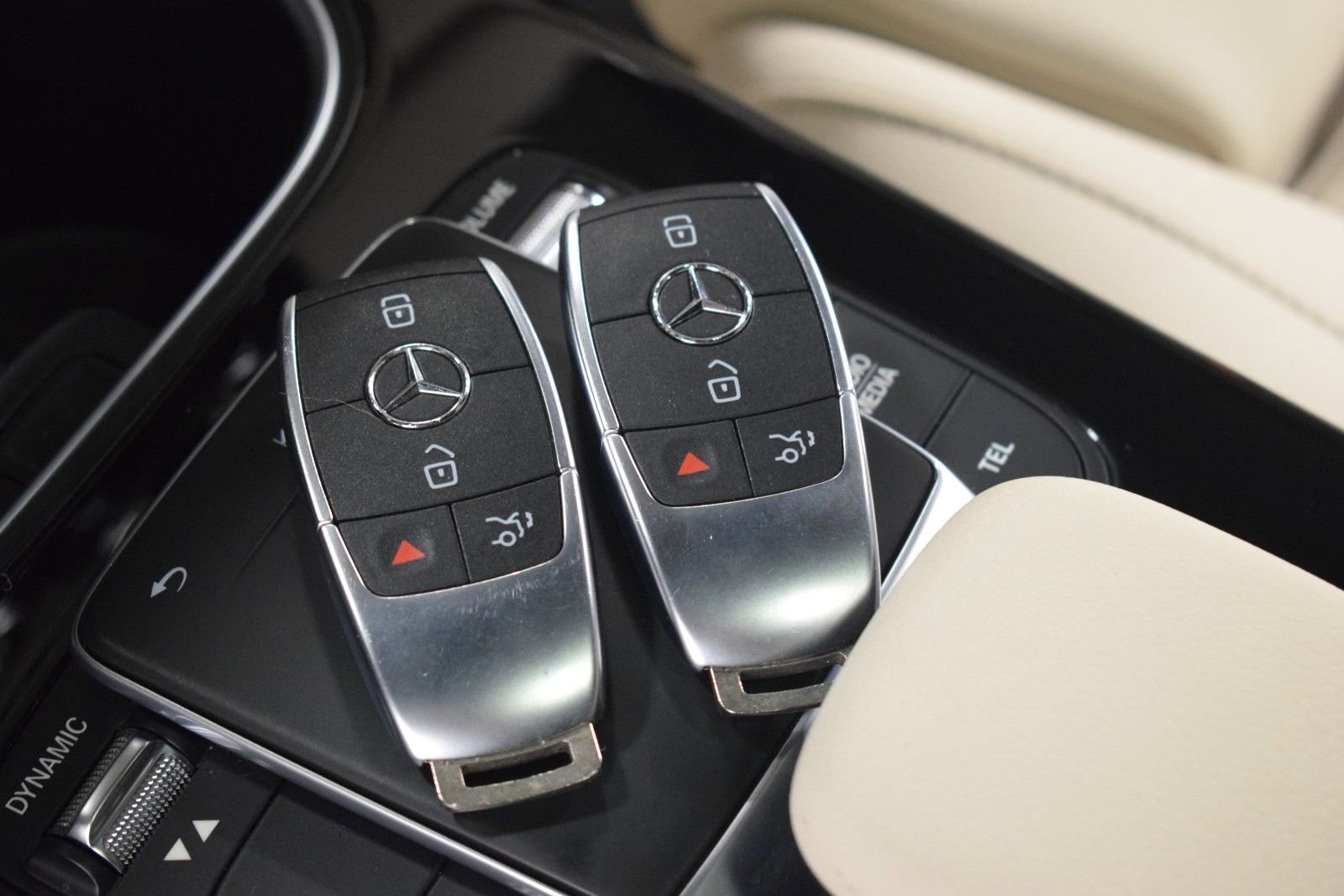 Used 2023 Mercedes-Benz CLA 250 4MATIC image 42