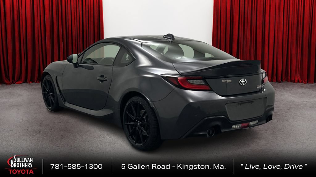 Used 2022 Toyota GR86 Premium RWD image 7