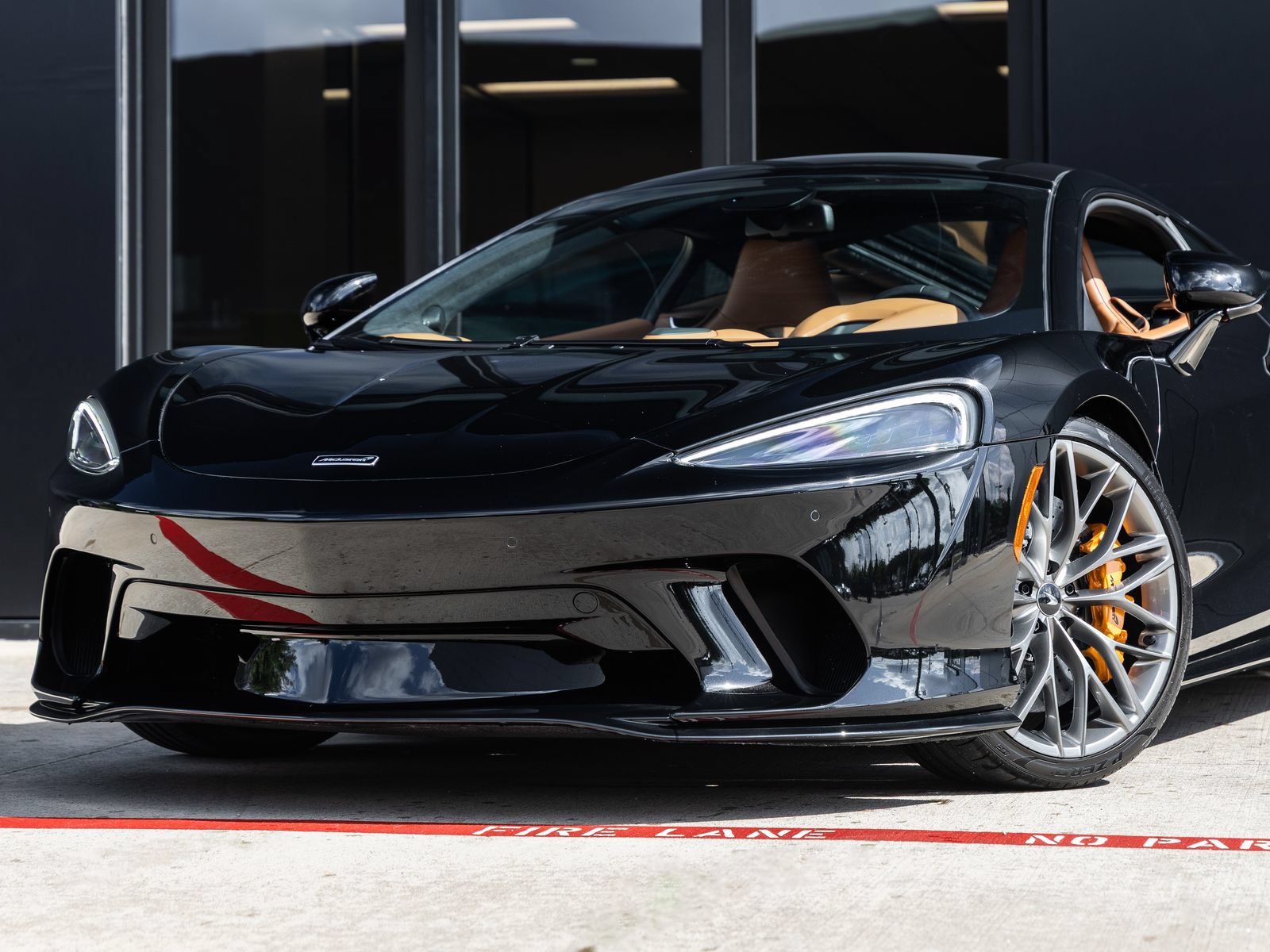 Used 2023 McLaren GT RWD image 4