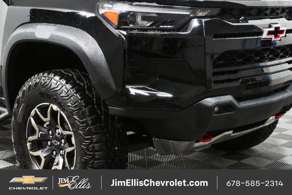 Certified 2024 Chevrolet Colorado ZR2 w/ ZR2 Convenience Package III AWD/4WD image 24