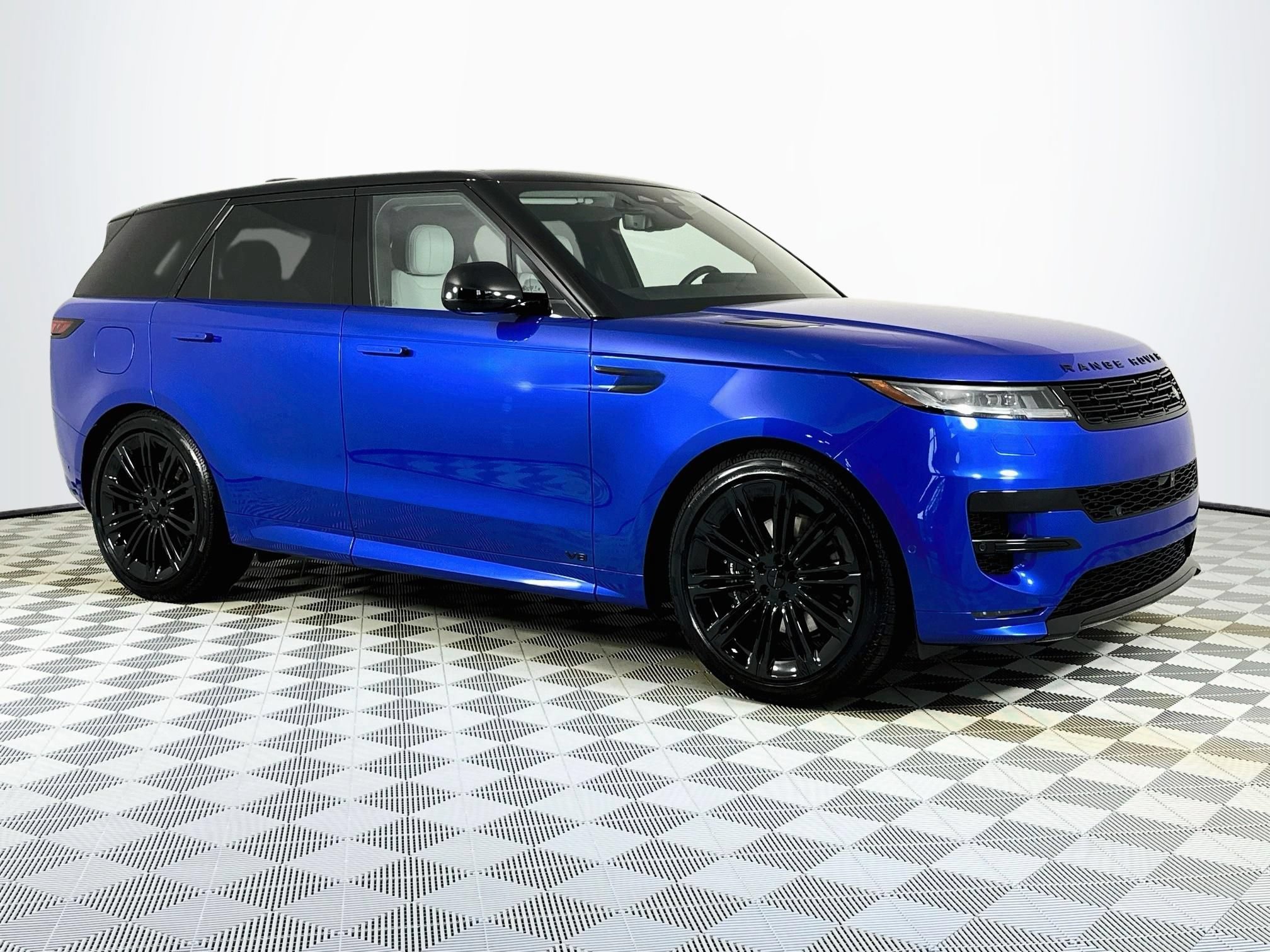 New 2026 Land Rover Range Rover Sport Autobiography AWD/4WD image 3