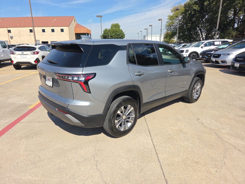 Used 2026 Chevrolet Equinox LT FWD image 7