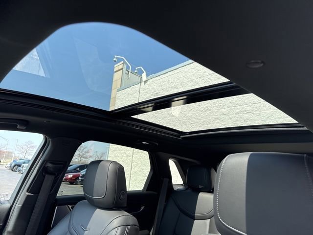 Used 2023 Cadillac XT5 Premium Luxury image 12