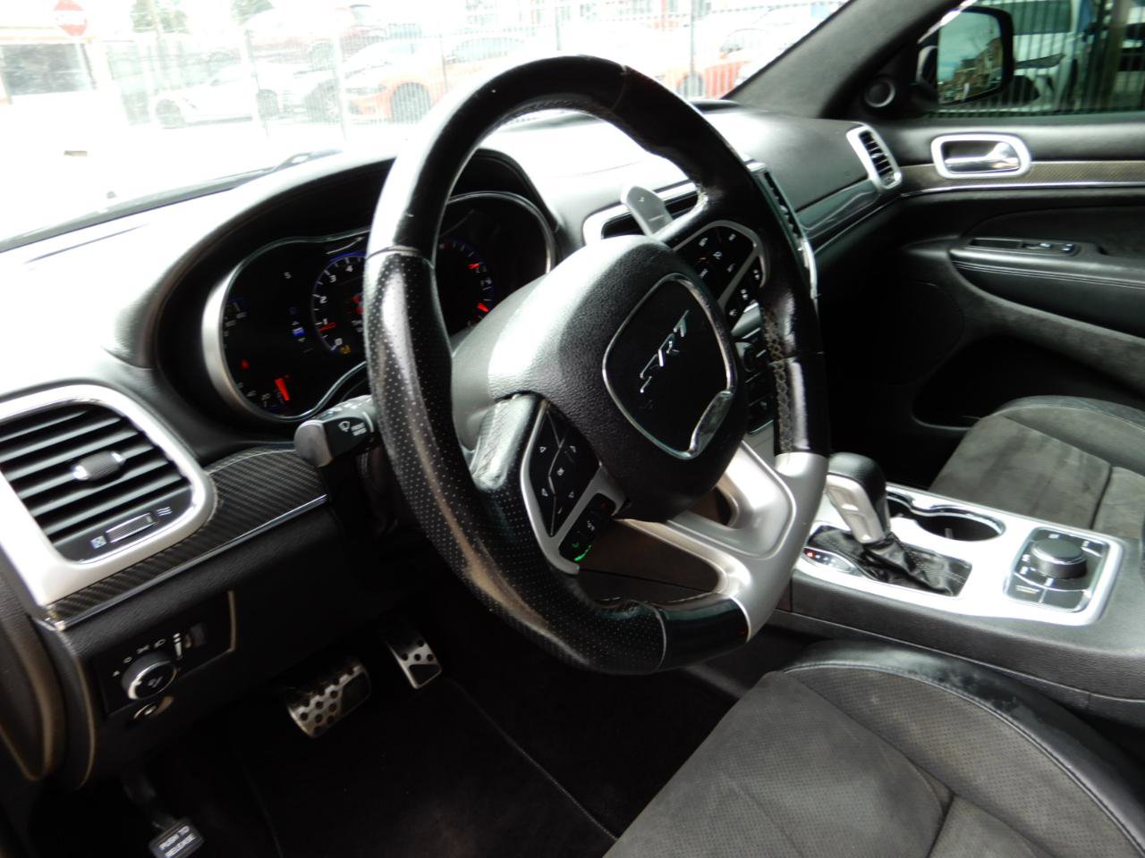 Used 2018 Jeep Grand Cherokee SRT image 14