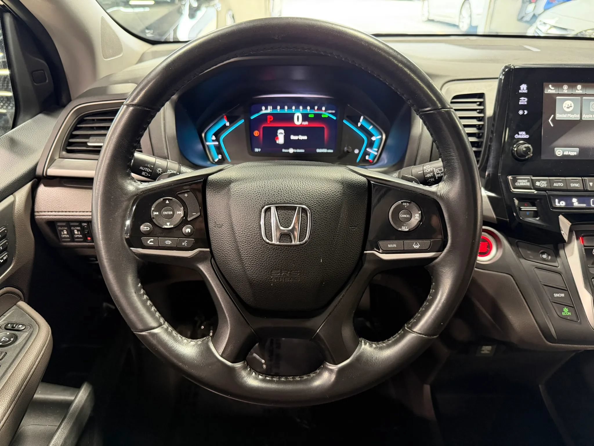 Used 2018 Honda Odyssey EX-L image 14