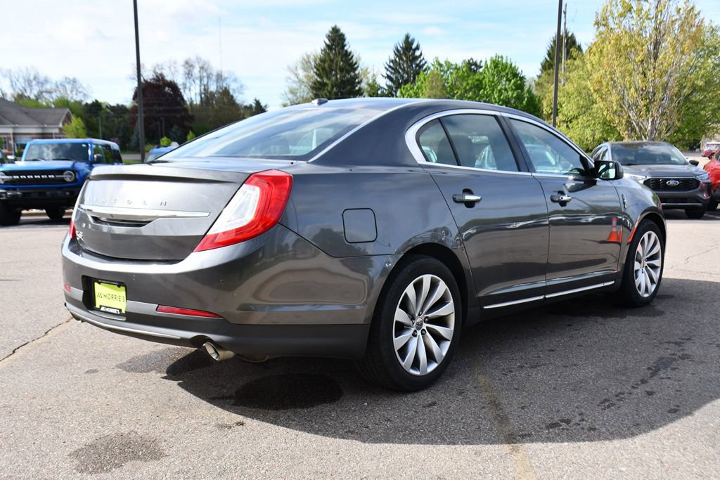 Used 2016 Lincoln MKS AWD image 6