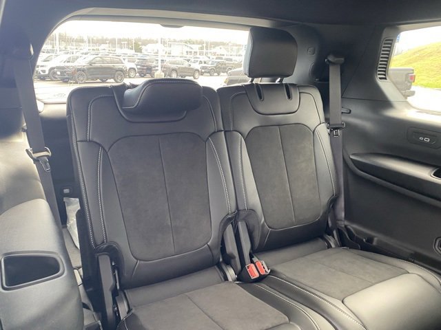 New 2025 Jeep Grand Cherokee L Altitude image 33