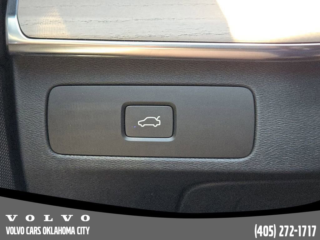 Used 2026 Volvo XC90 B6 Plus w/ Protection Package Premier image 24