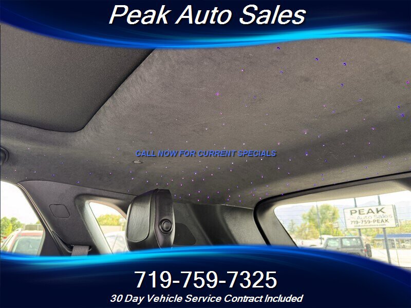 Used 2017 Cadillac XT5 Platinum AWD/4WD image 29