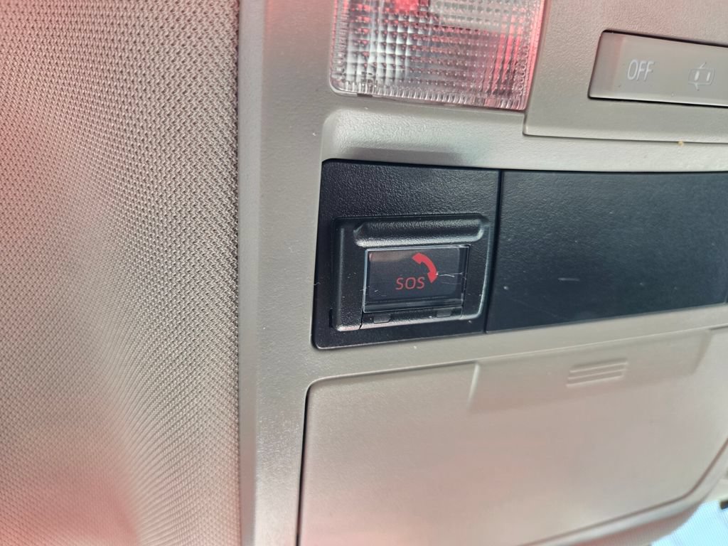 Used 2021 Toyota Tacoma SR5 RWD image 32