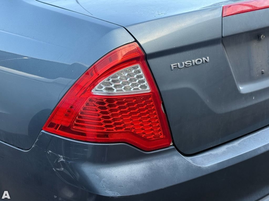 Used 2011 Ford Fusion SE image 9