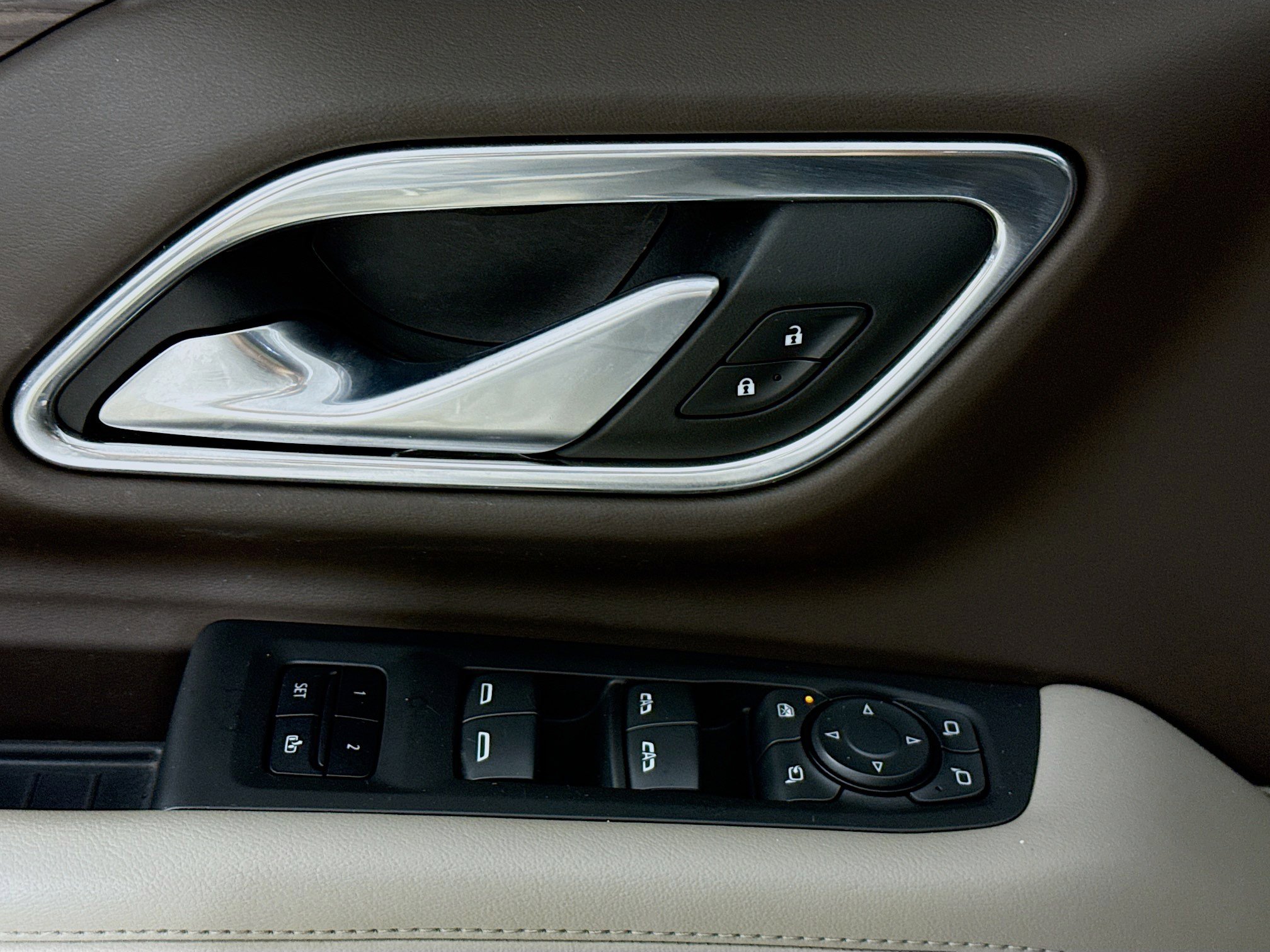 Used 2022 Chevrolet Suburban Z71 w/ Z71 Off-Road Package image 21