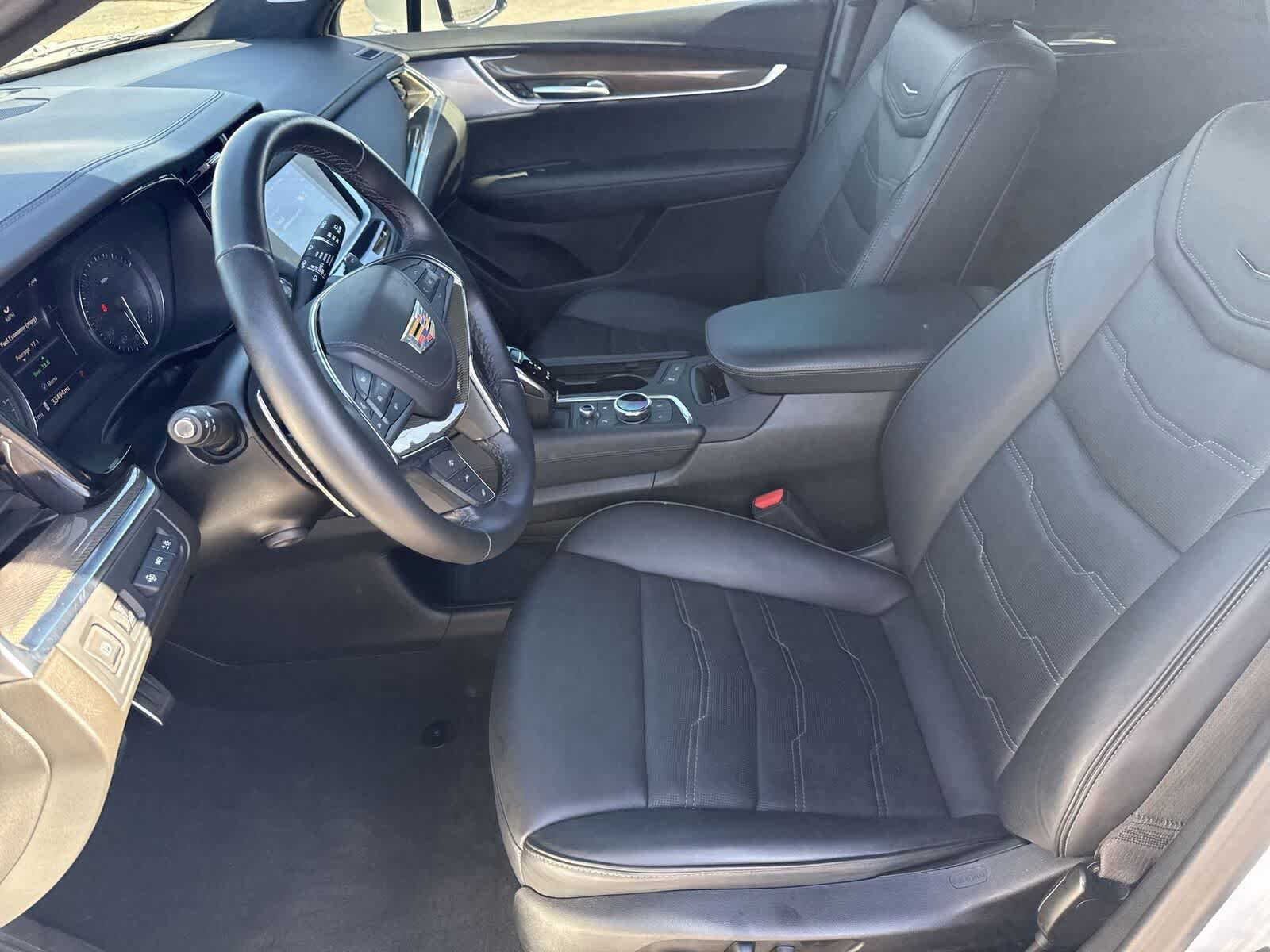Used 2023 Cadillac XT5 Sportv w/ Platinum Package AWD/4WD image 17