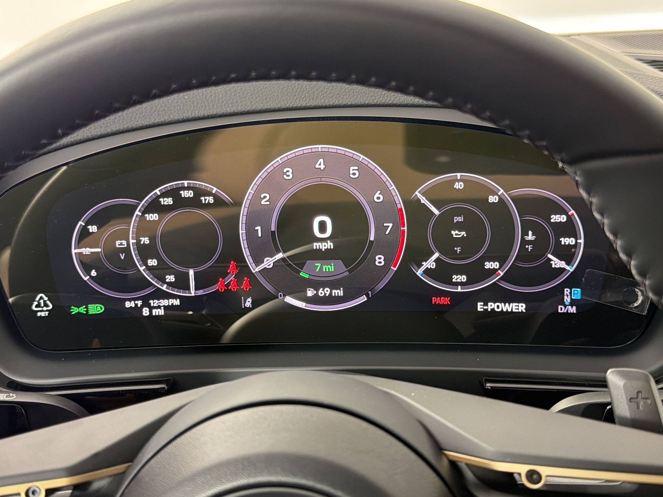 New 2026 Porsche Cayenne E-Hybrid Coupe AWD/4WD image 29