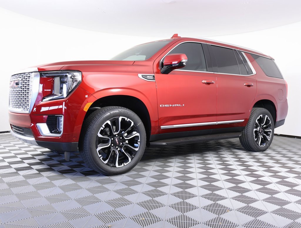 Used 2024 GMC Yukon Denali w/ Advanced Technology Package