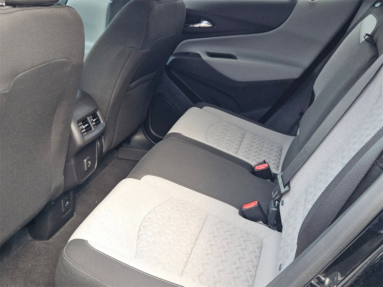 Used 2024 Chevrolet Equinox LT image 21