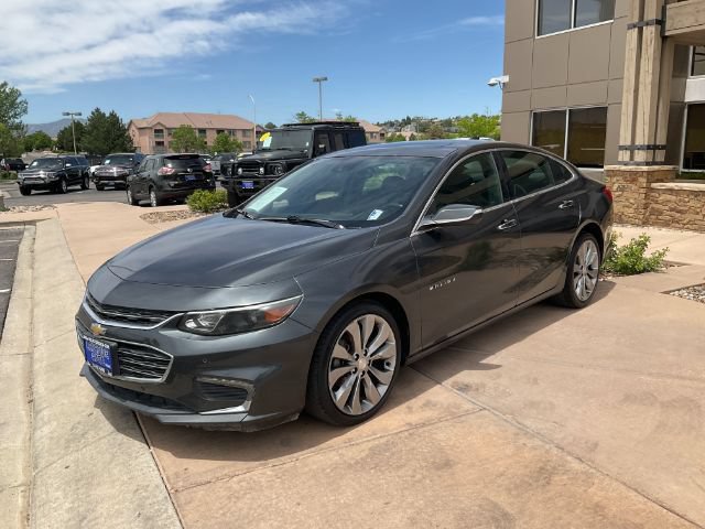 Used 2018 Chevrolet Malibu Premier w/ Premier Sun and Wheel Package FWD image 3