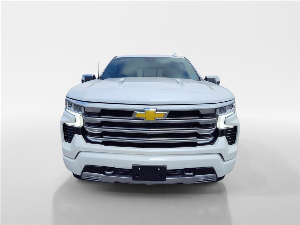 Used 2024 Chevrolet Silverado 1500 High Country w/ High Country Premium Package AWD/4WD image 8