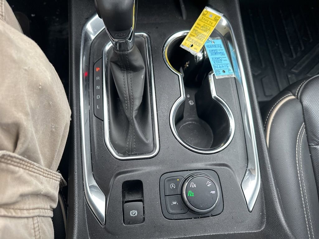 Used 2023 Chevrolet Traverse Premier image 23