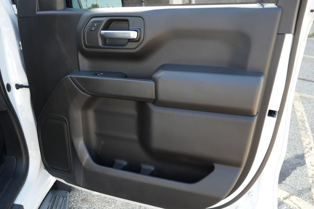 Used 2021 GMC Sierra 1500 4x4 Crew Cab w/ Sierra Value Package image 9
