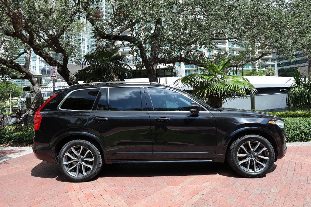 Used 2018 Volvo XC90 T6 Momentum w/ Convenience Package AWD/4WD image 25