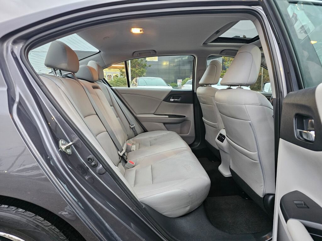 Used 2016 Honda Accord EX-L image 12