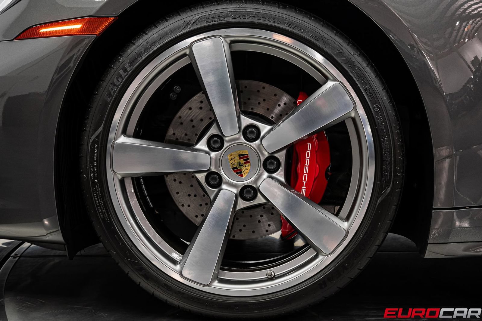 Used 2024 Porsche 911 Carrera 4S w/ Sportdesign Package AWD/4WD image 21