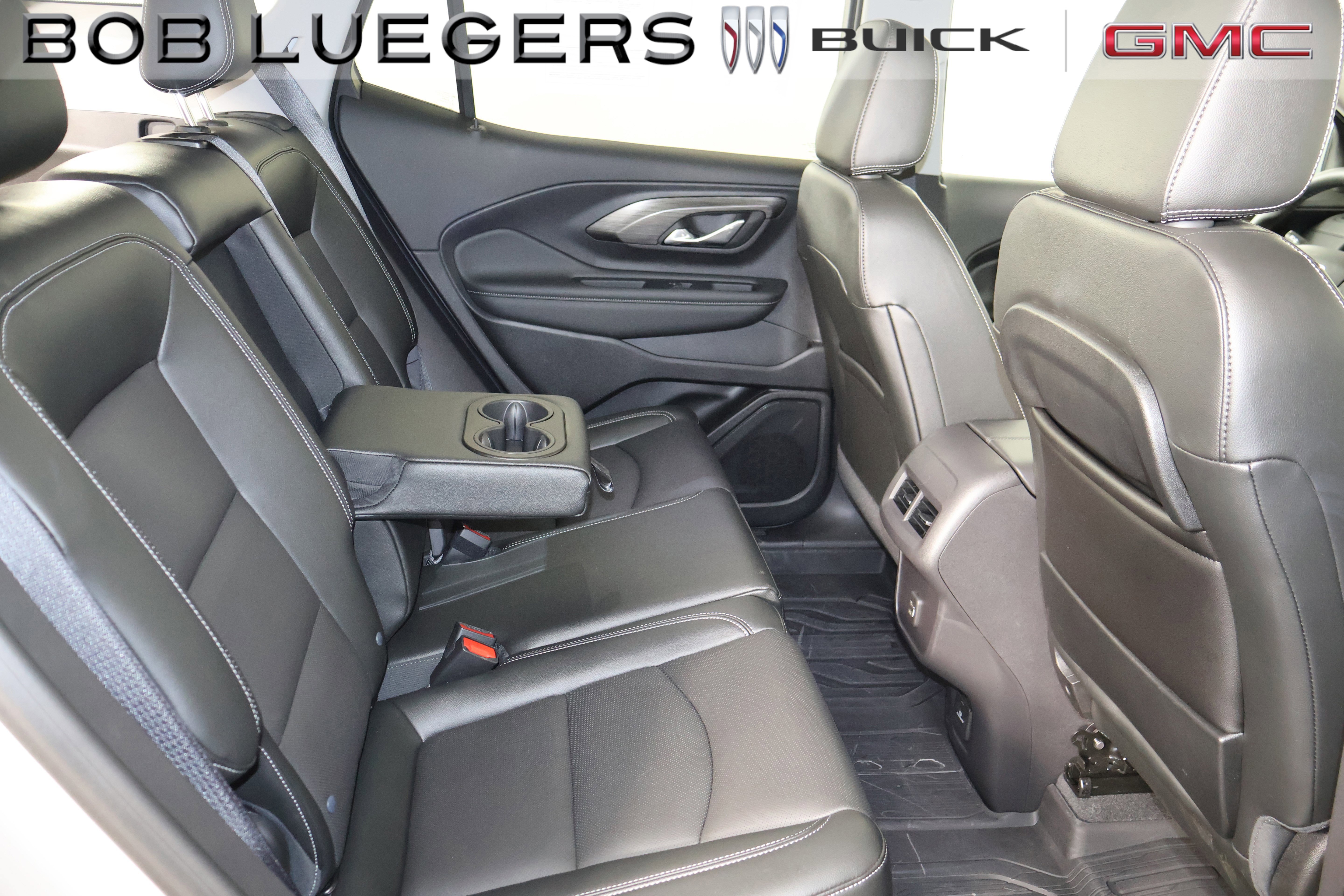 Certified 2024 GMC Terrain SLT w/ LPO, Floor Liner Package AWD/4WD image 18