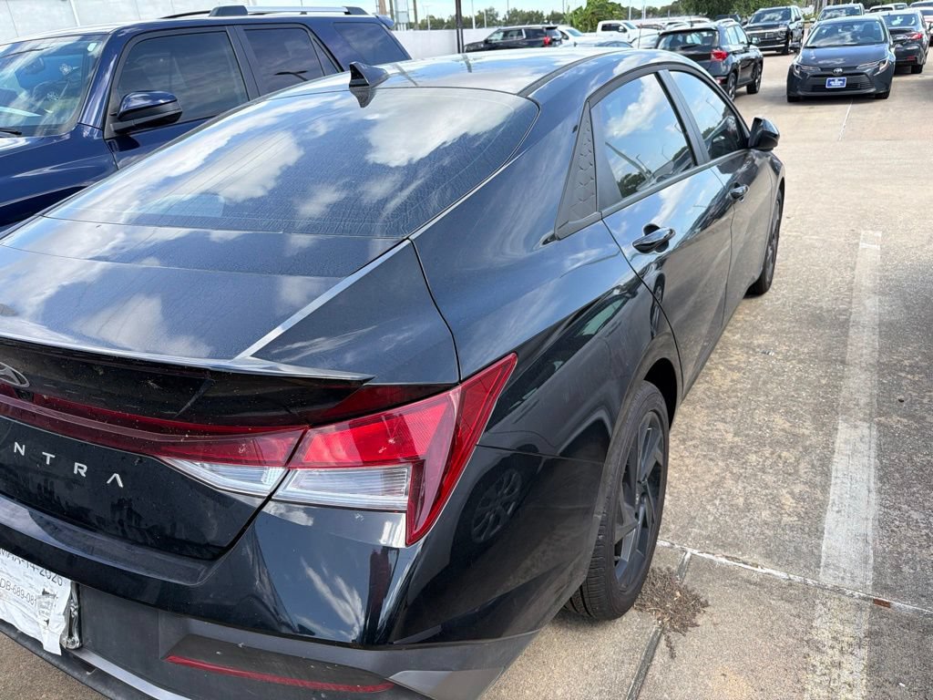 Used 2026 Hyundai Elantra Sport FWD image 5