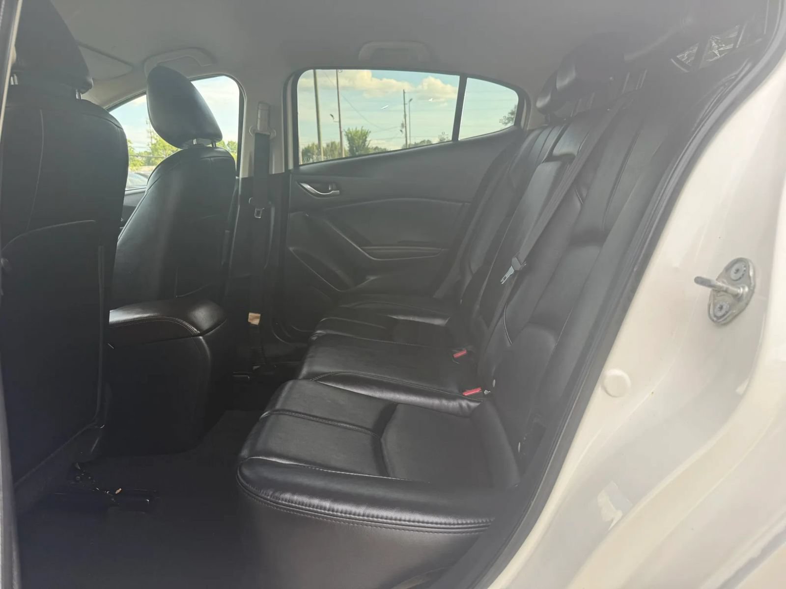 Used 2017 MAZDA MAZDA3 Touring FWD image 20