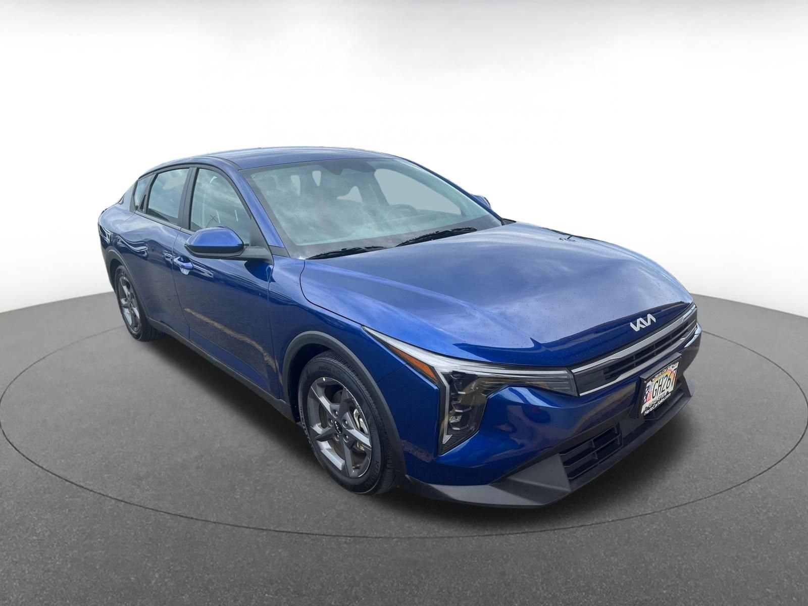 Used 2025 Kia K4 LXS image 1