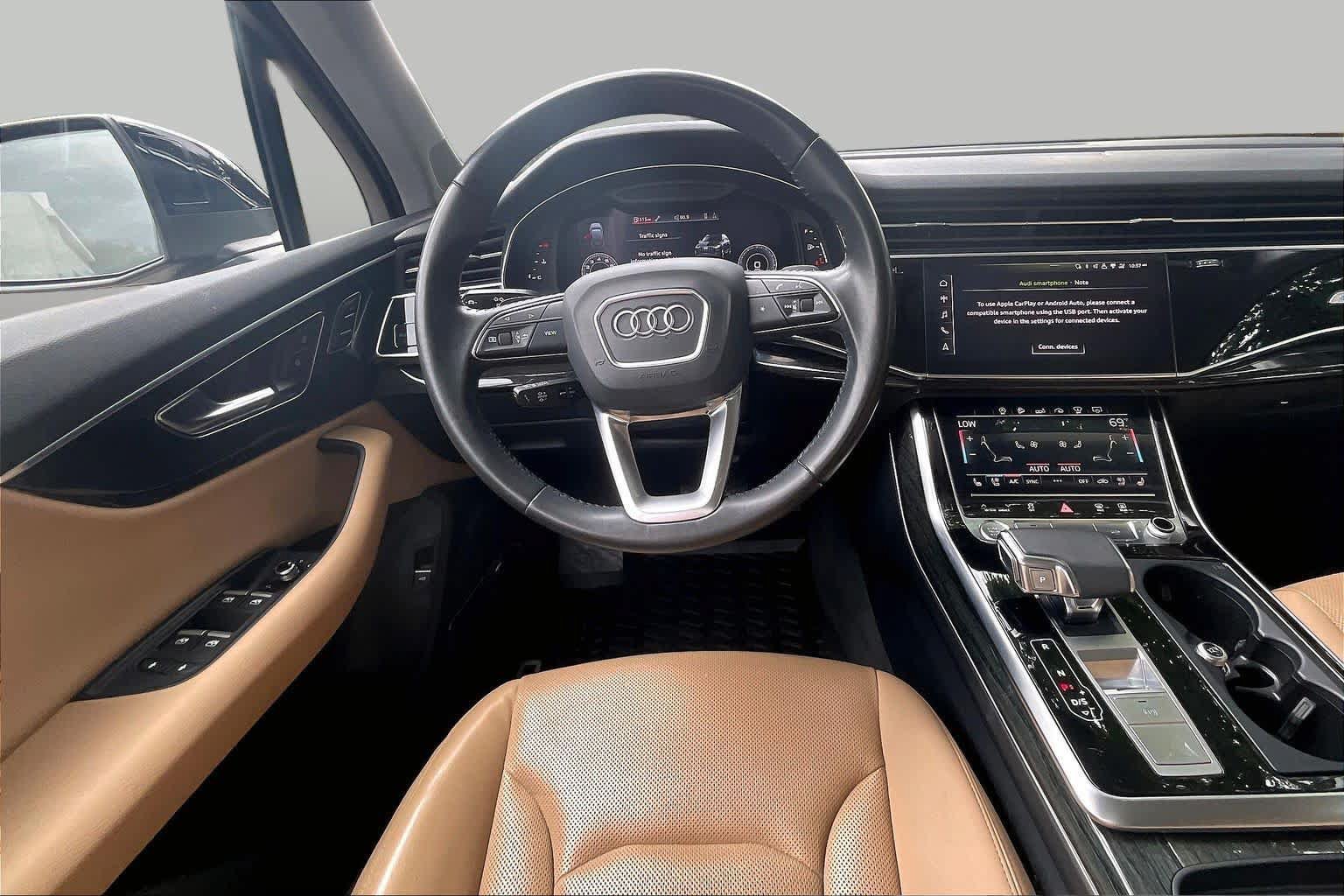 Used 2020 Audi Q7 3.0T Prestige AWD/4WD image 5