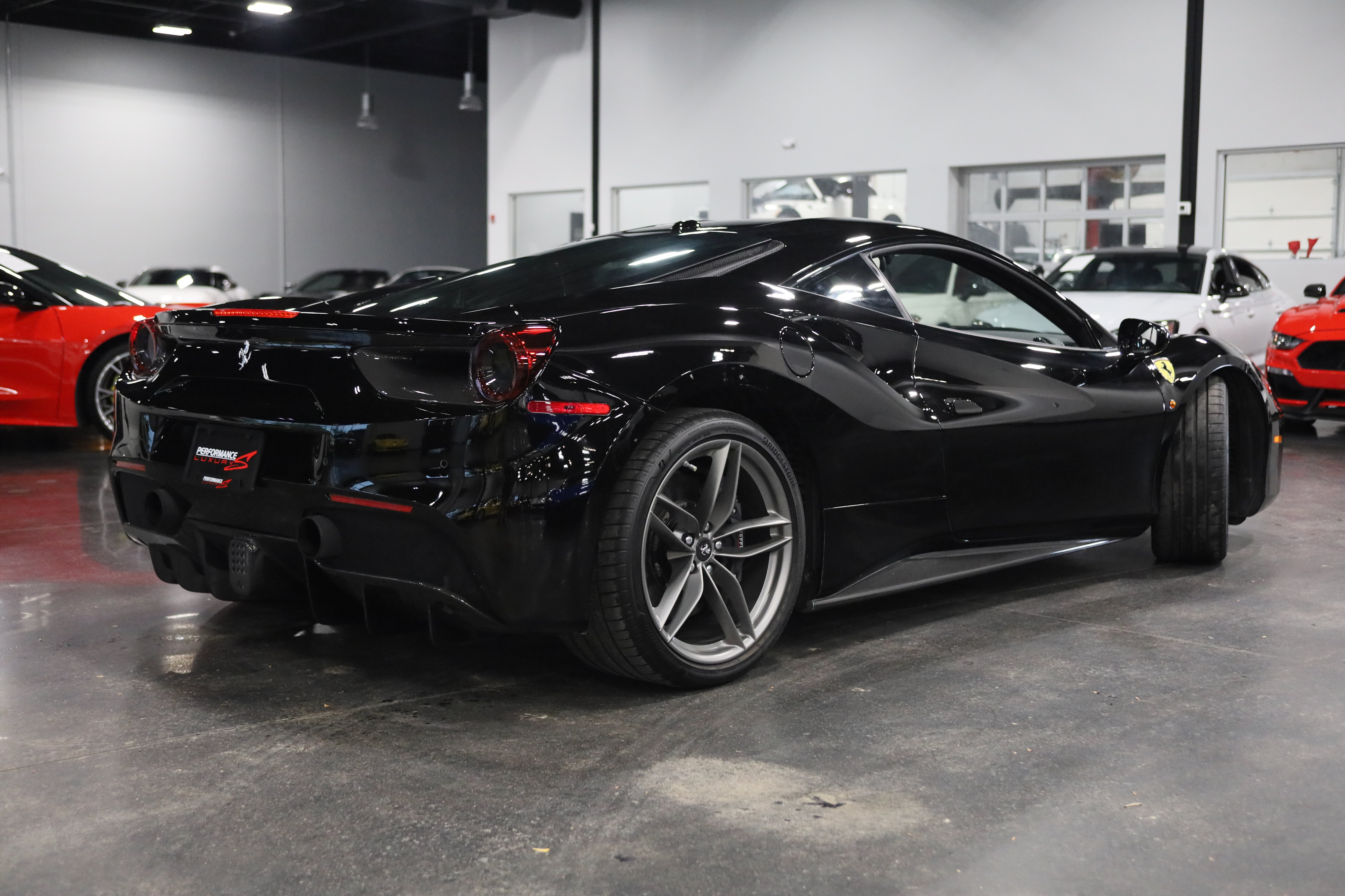 Used 2016 Ferrari 488 GTB RWD image 6