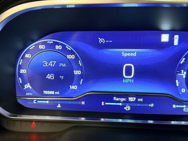 Used 2022 Chevrolet Suburban LT w/ LT Signature Package image 13