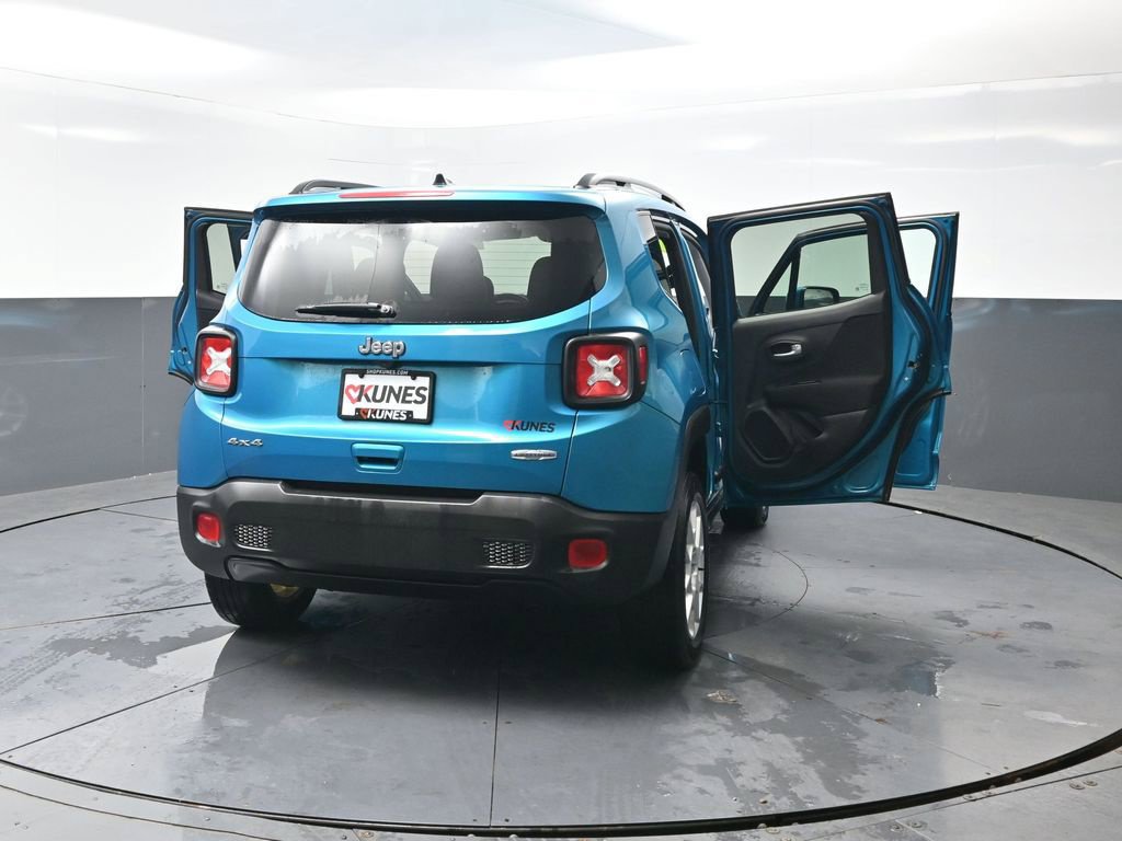 Used 2020 Jeep Renegade Latitude w/ Cold Weather Group AWD/4WD image 58