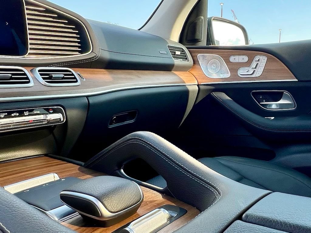 Certified 2025 Mercedes-Benz GLS 450 4MATIC image 25