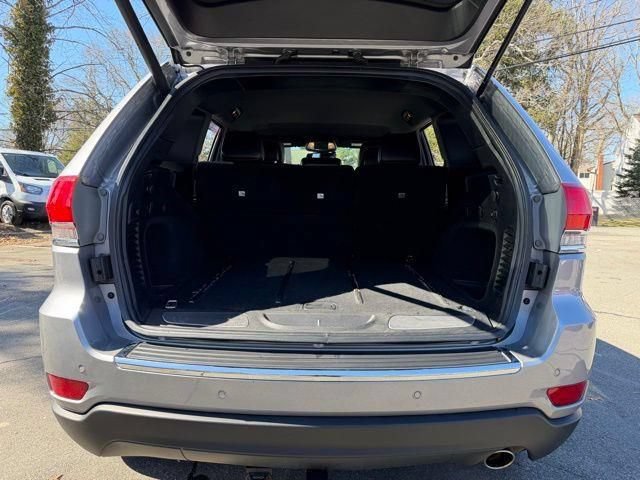 Used 2015 Jeep Grand Cherokee Limited AWD/4WD image 3