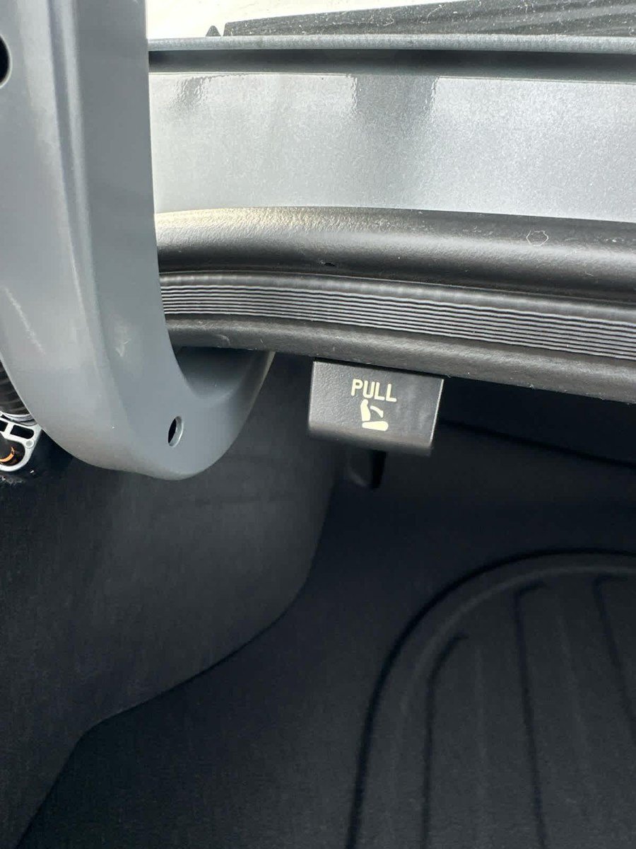 New 2026 Hyundai Elantra SE FWD image 28
