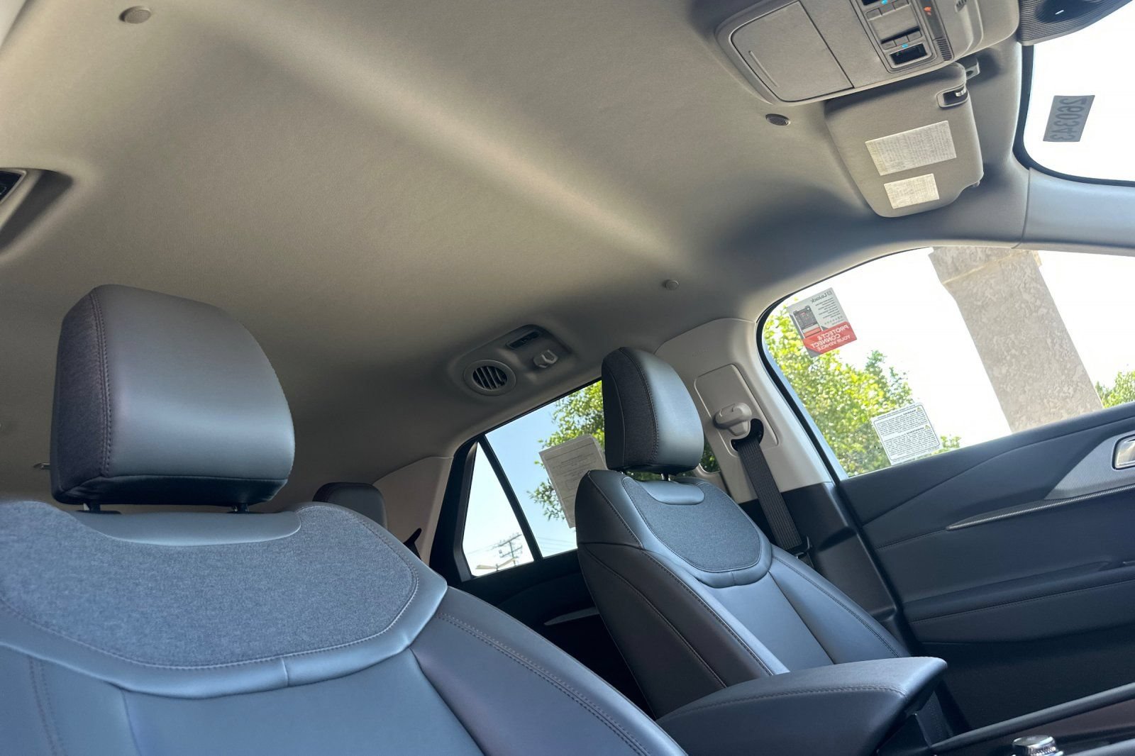 New 2026 Ford Explorer Active w/ Active Comfort Package RWD image 17