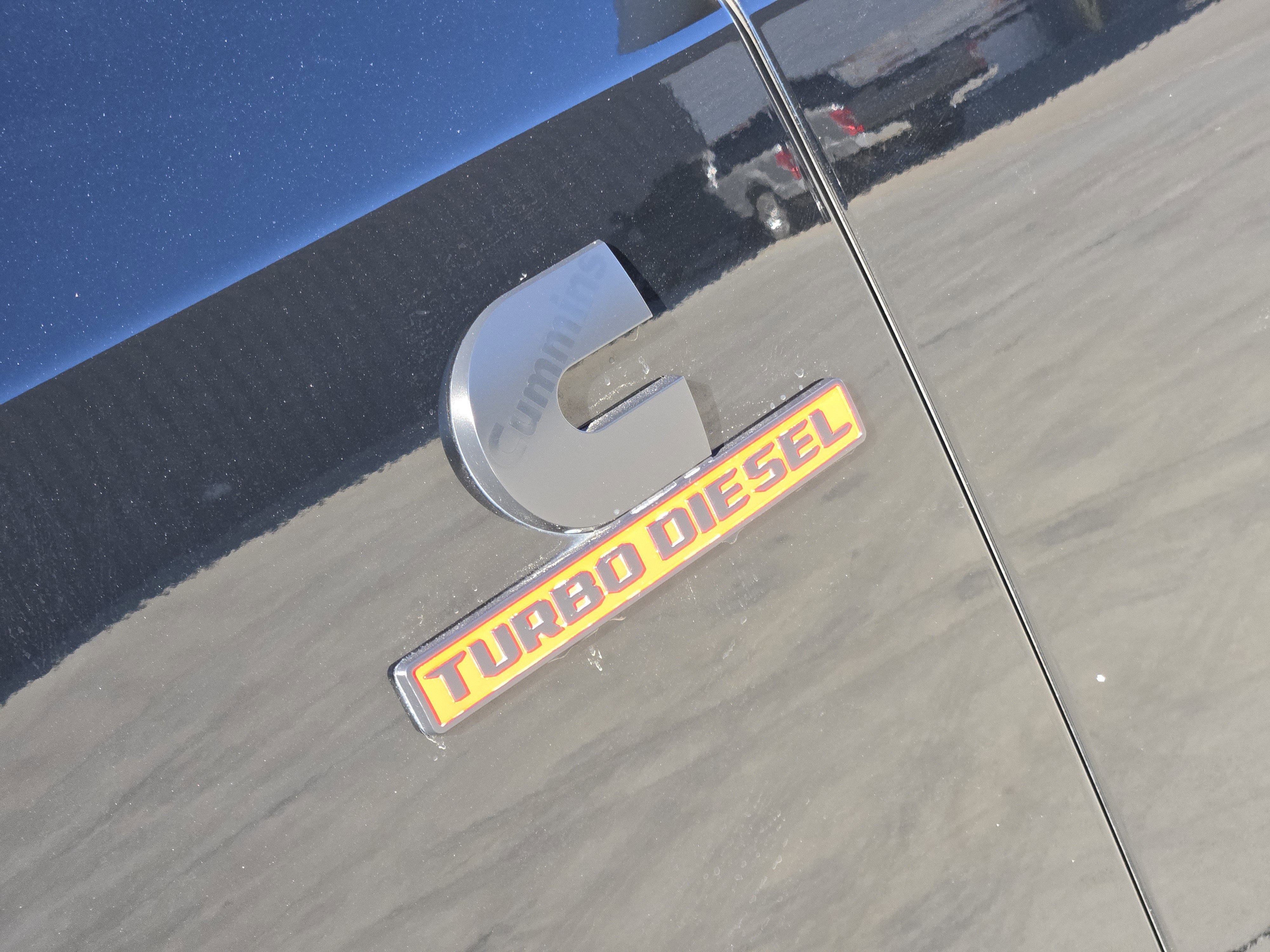 Used 2021 RAM 2500 Limited image 12