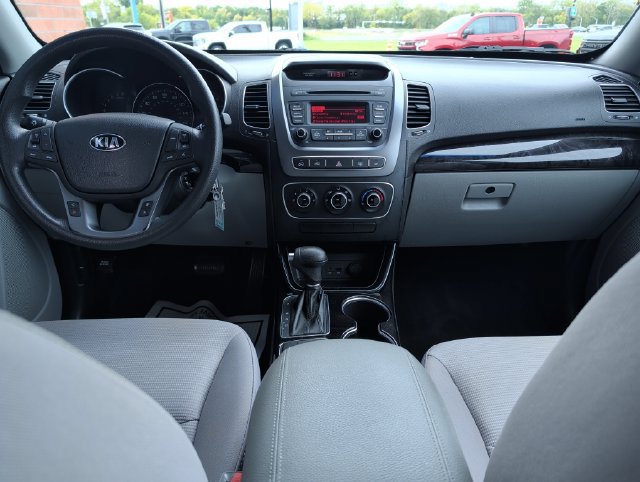 Used 2015 Kia Sorento LX FWD image 13